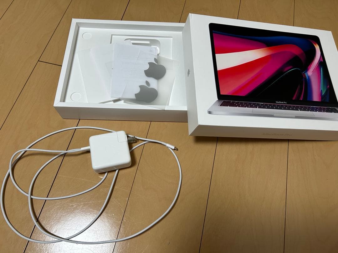 Apple MacBook Pro 13インチ　8GB 256GB M1
