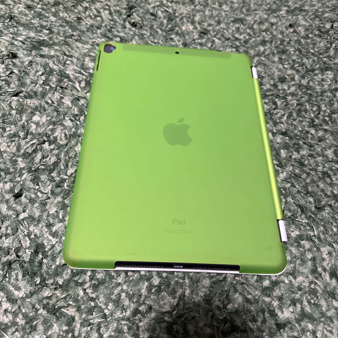 Apple iPad スペースグレー 本体第8世代SoftBank 128GB