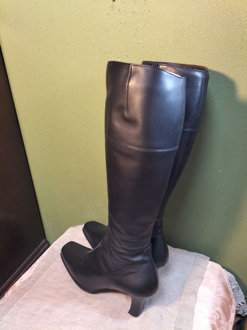 モモンガうさぎ屋の黒革ロングブーツ24センチ