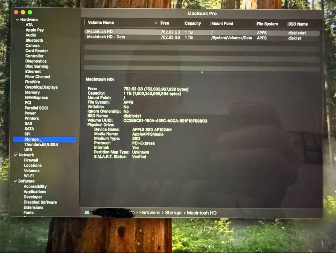 2019 MacBook Pro 13インチ（i7/16GB/1TB SSD)