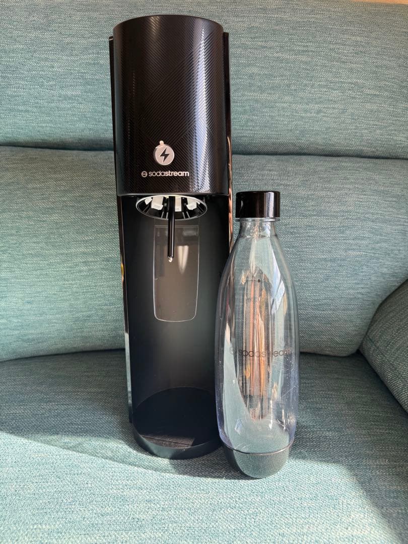 sodastream E-TERRA 炭酸水メーカー黒✨新品ガスシリンダー付き