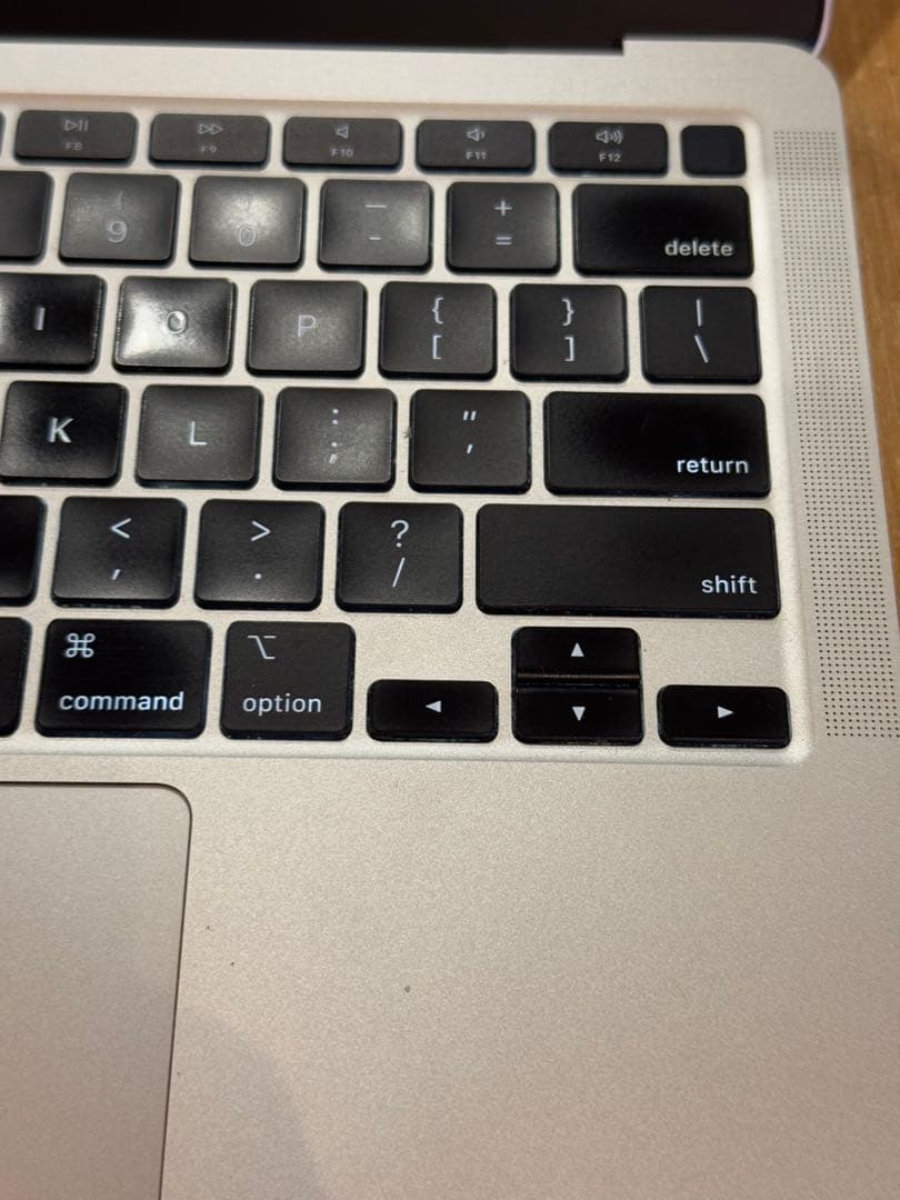 Apple MacBook Air (M1, 2020) 本体 US