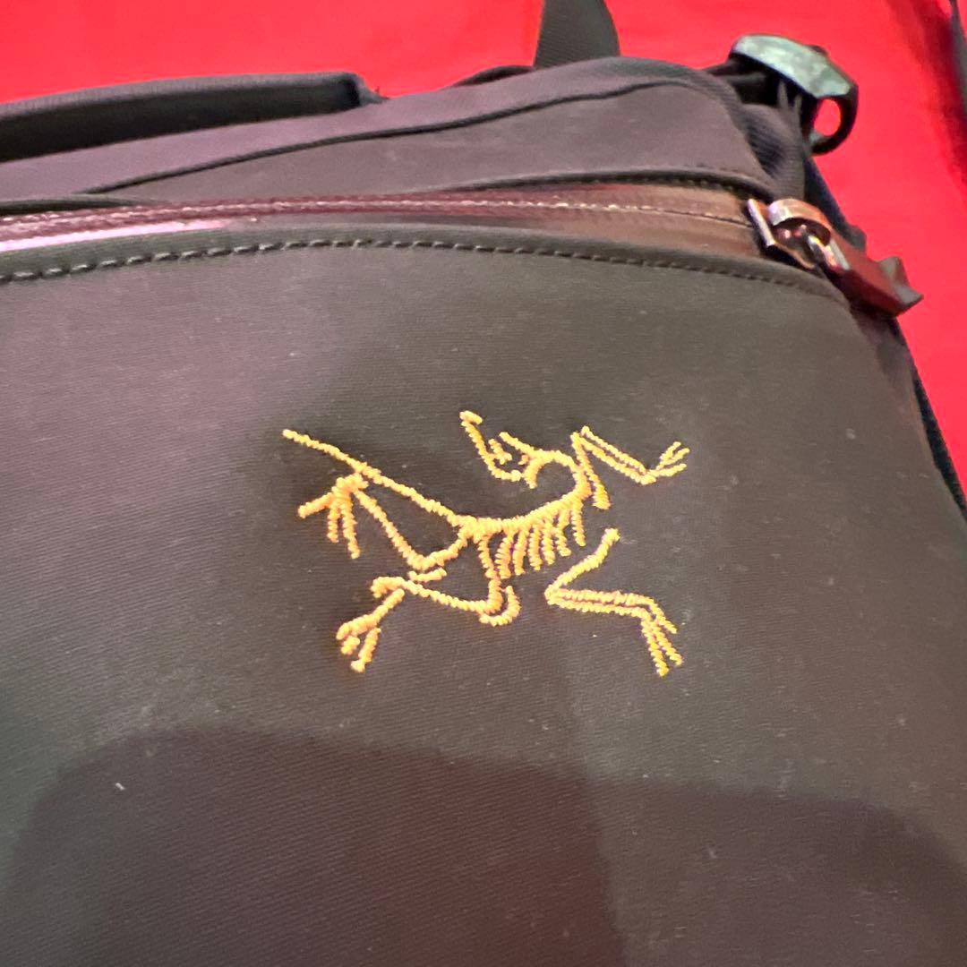 【廃番モデル】　アークテリクス　アロー8　arro 8　ショルダーバッグ