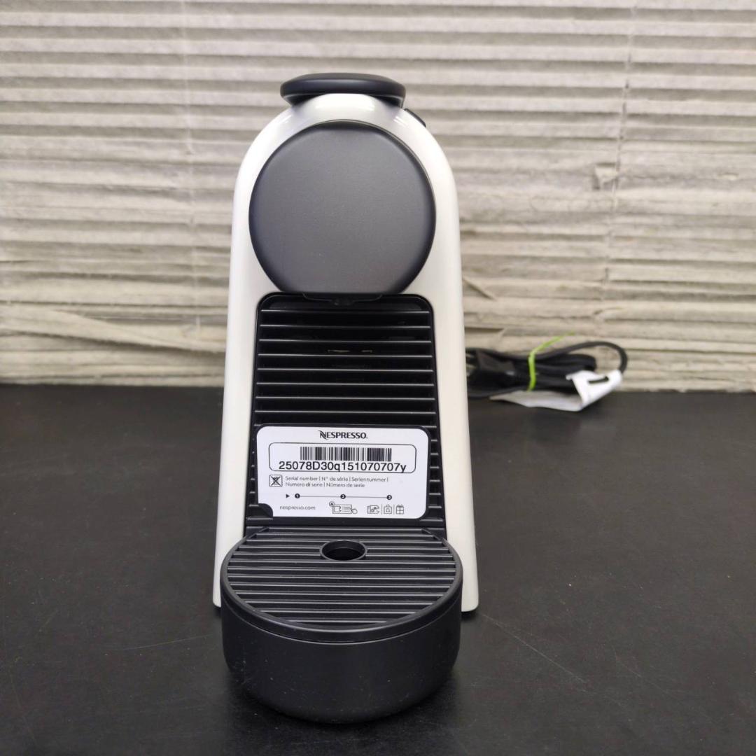☆未使用品　NESPRESSO　エッセンサ ミニ　D30-WH-SP