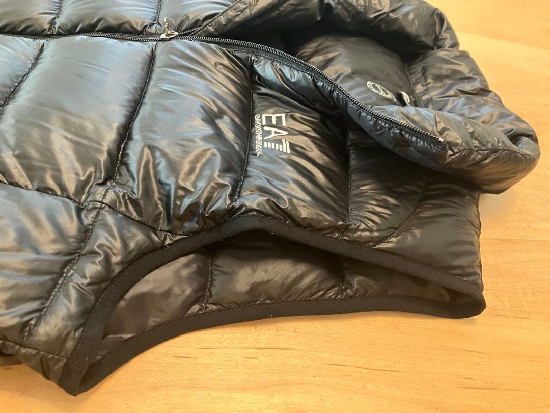 EMPORIO ARMANI EA7・アルマーニ・ダウンベスト・メンズM・黒
