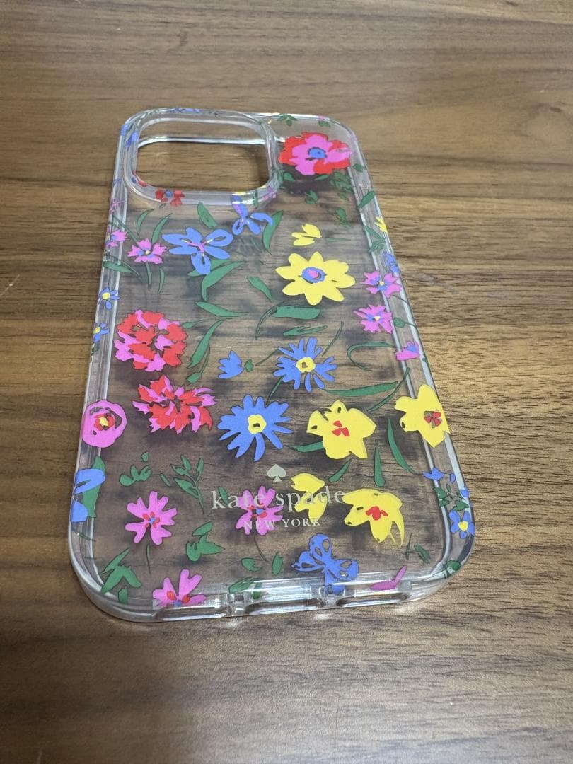【正規品】 ケイトスペード iPhone14Pro対応ケース クリームマルチ