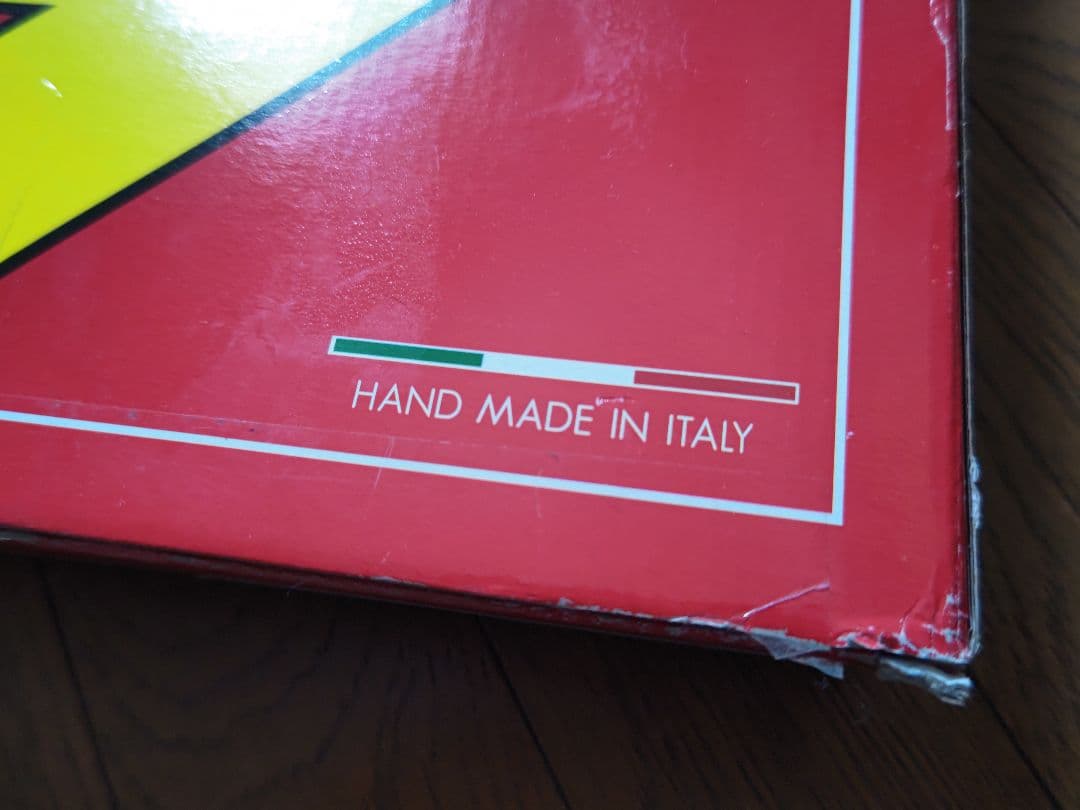 【未使用】モモ【MOMO JAPAN正規品】ステアリング【RACE】 320mm