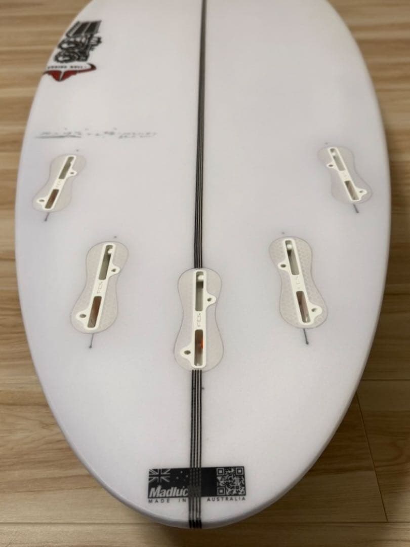 JS industries RAGING BULL（レイジングブル）サーフボード