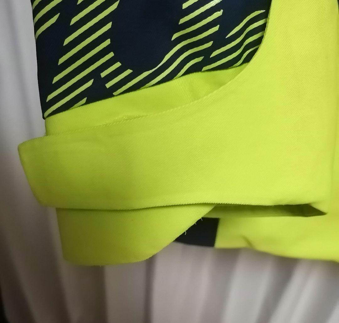 DESCENTE　スキーウェア　ジャケット　SIO