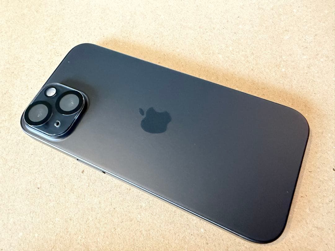 【美品】Apple iPhone15 128GB ブラック 85% バッテリー