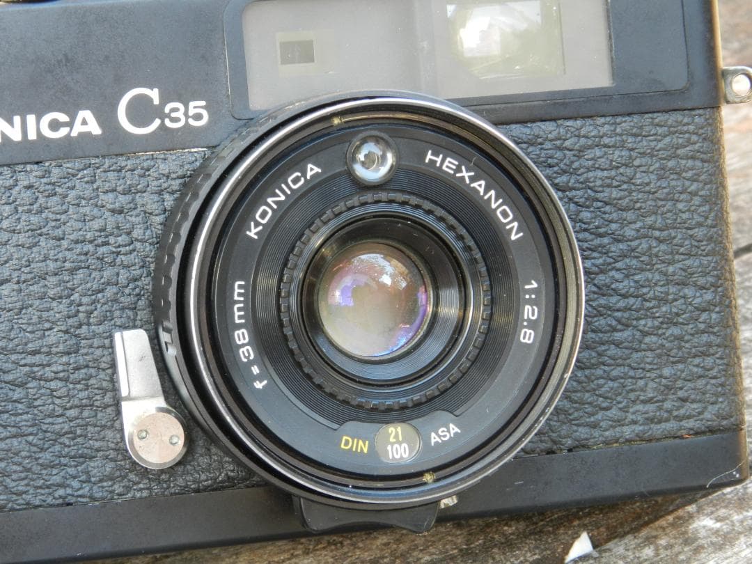 美品　KONICA C35 ブラック レンジファインダーカメラ 即撮影可