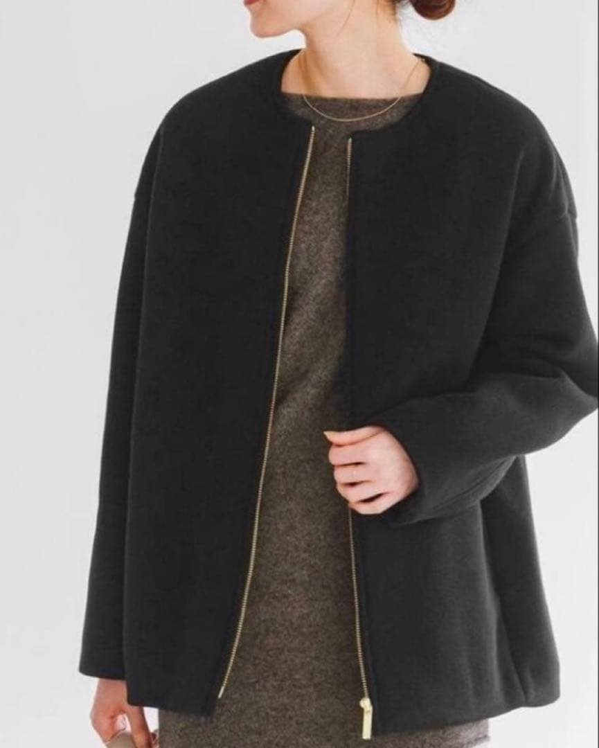 ノーブル❣️ 2023年新作❣️ カラーレスジップショートコート❣️ ブラック❣️