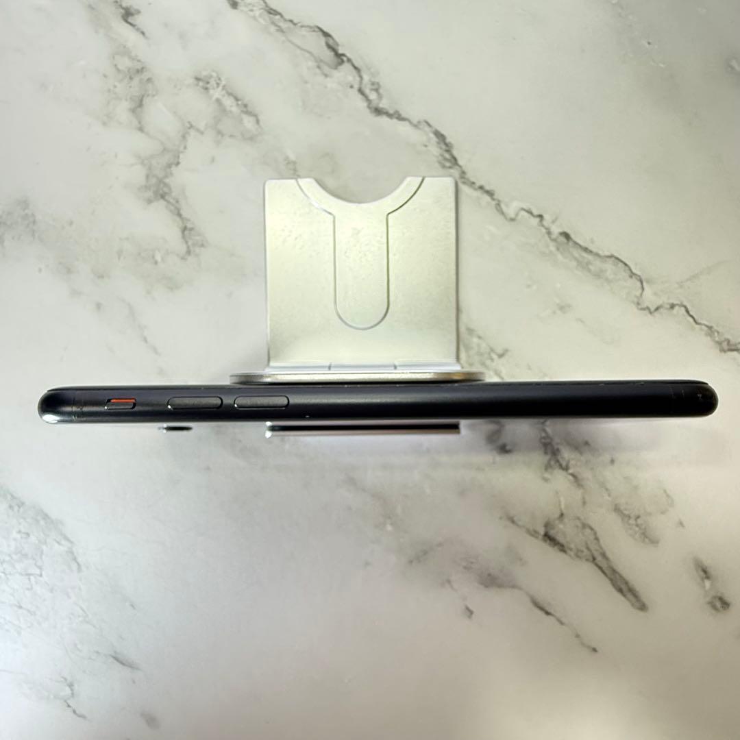 ★美品　iPhone SE2 128GB SIMフリー バッテリー100%