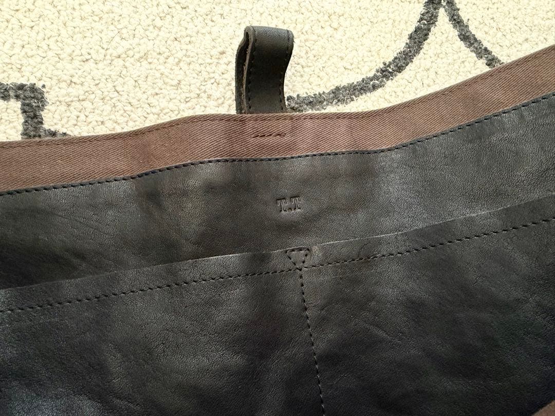 T.T taigatakahashi 004 newsboy bag レザー