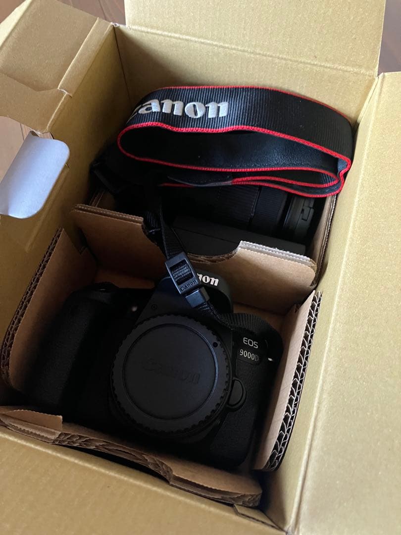 初心者でも使いやすいがプロ仕様！Canon EOS 9000D★レンズ付き！