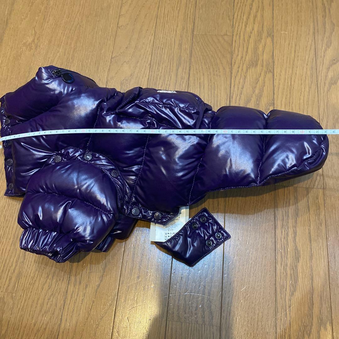 ワンちゃん用　モンクレール　ダウン　試着のみ　超美品　犬用　フード付き