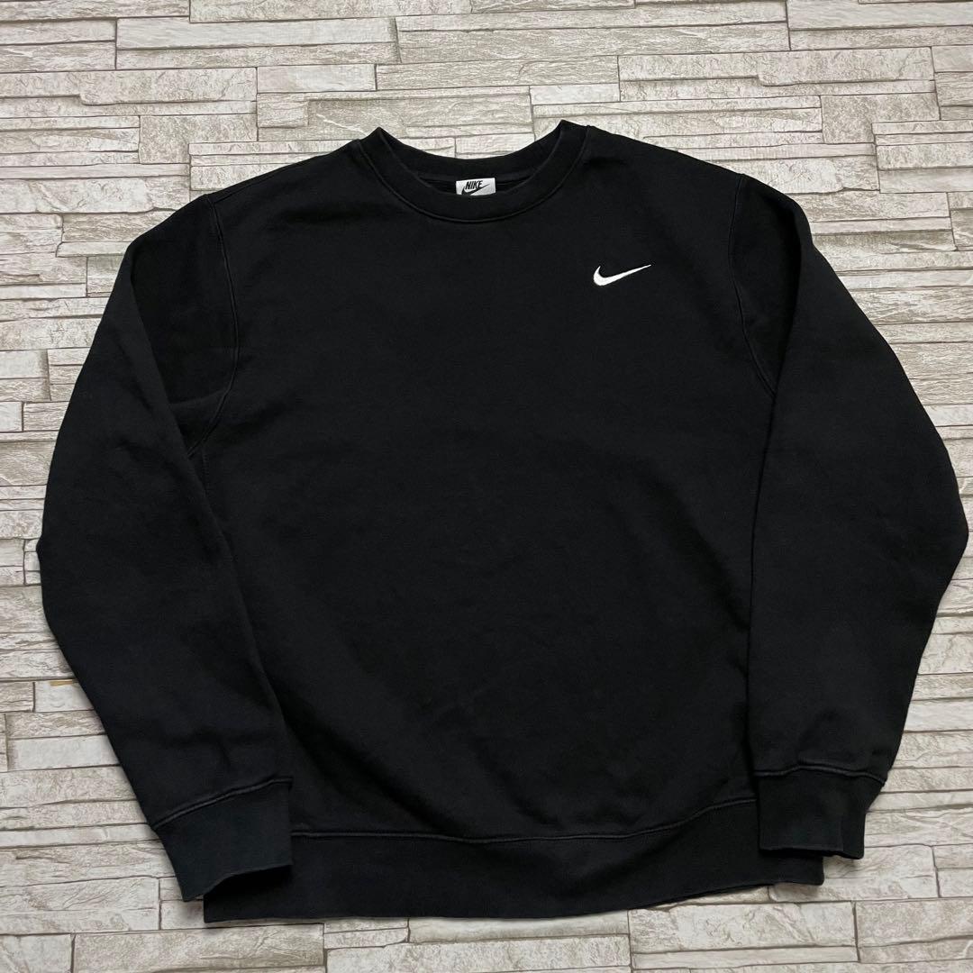 ス*ね様 NIKE スウェット ブラック ワンポイント刺繍ロゴ リバース型 M