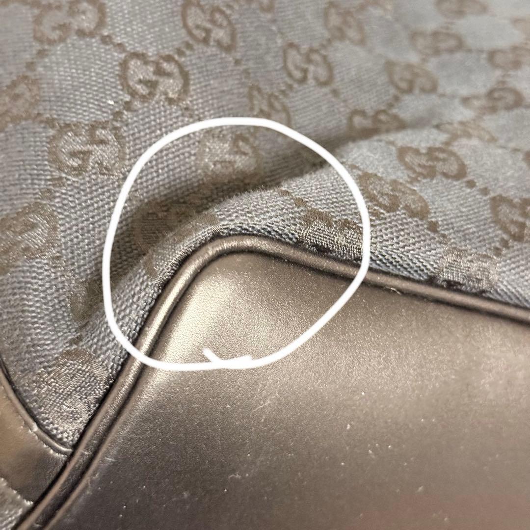 GUCCI グッチ　ホーボーショルダーバッグ