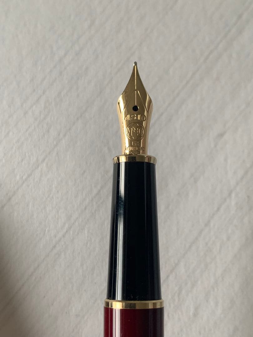 MONTBLANC 144 万年筆 ボルドー 14Kペン先