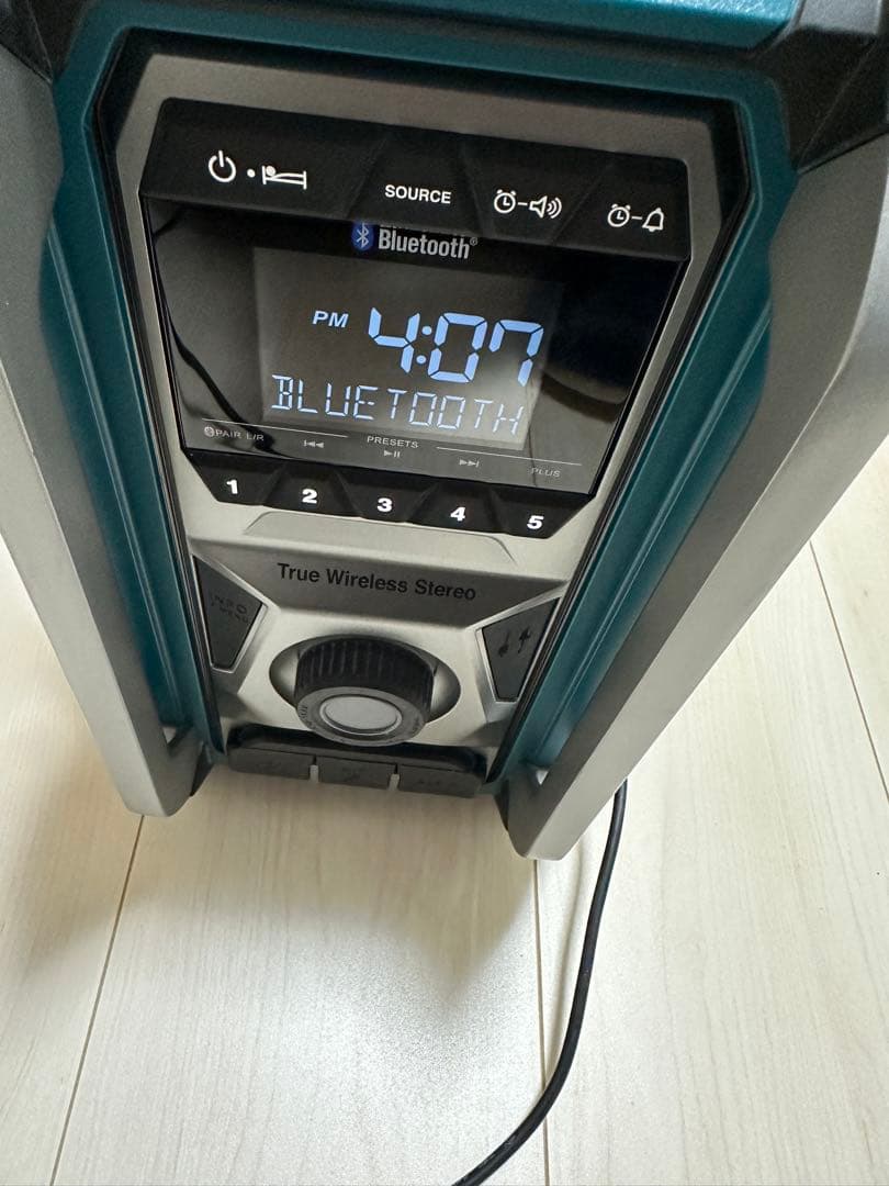 マキタMakita Bluetoothスピーカー　ラジオ MR005G