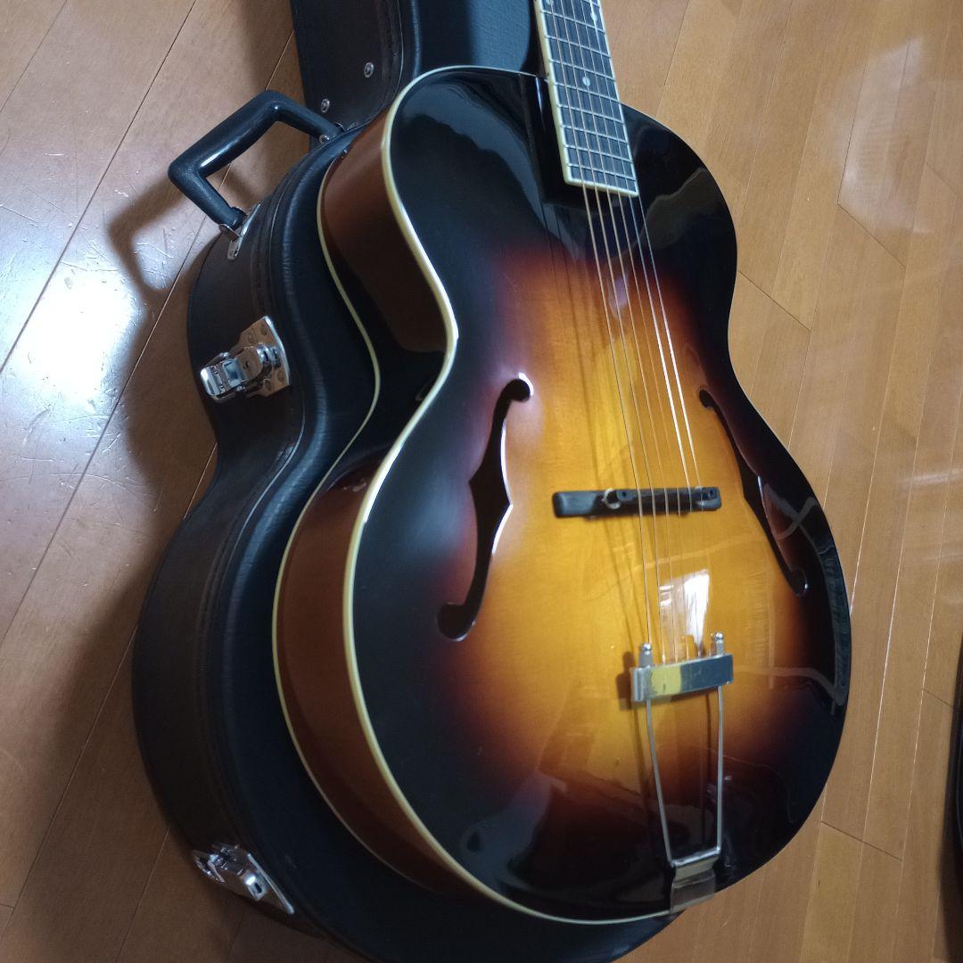 The LOAR LH-700VS アーチトップギター　美品
