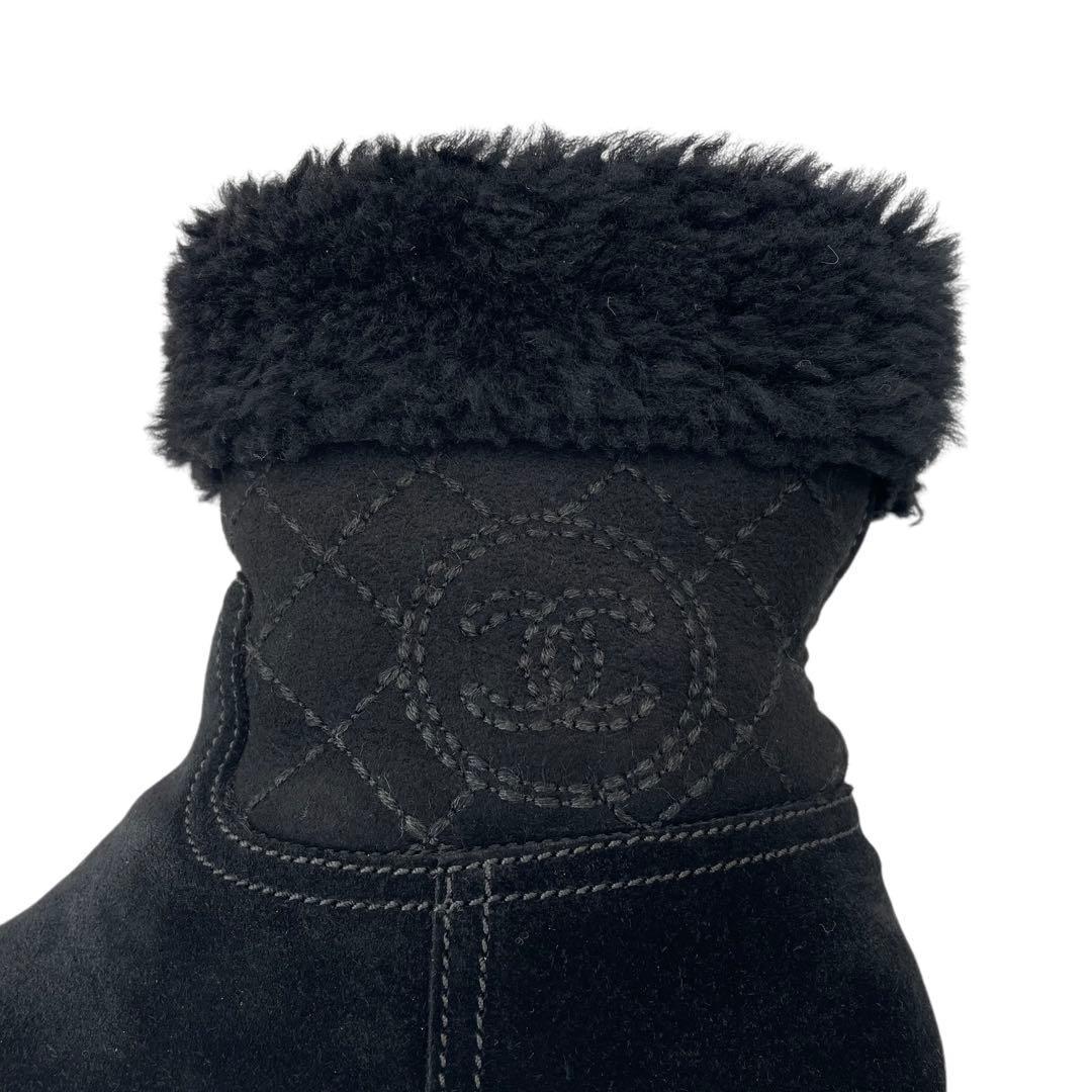 《超美品》シャネル ショート スエード ムートンブーツ ココマーク 黒系 35