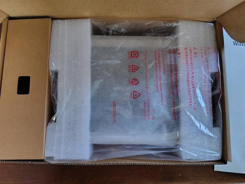 dynabook K70 (AKG2XKWB11AA) Windowsタブレット