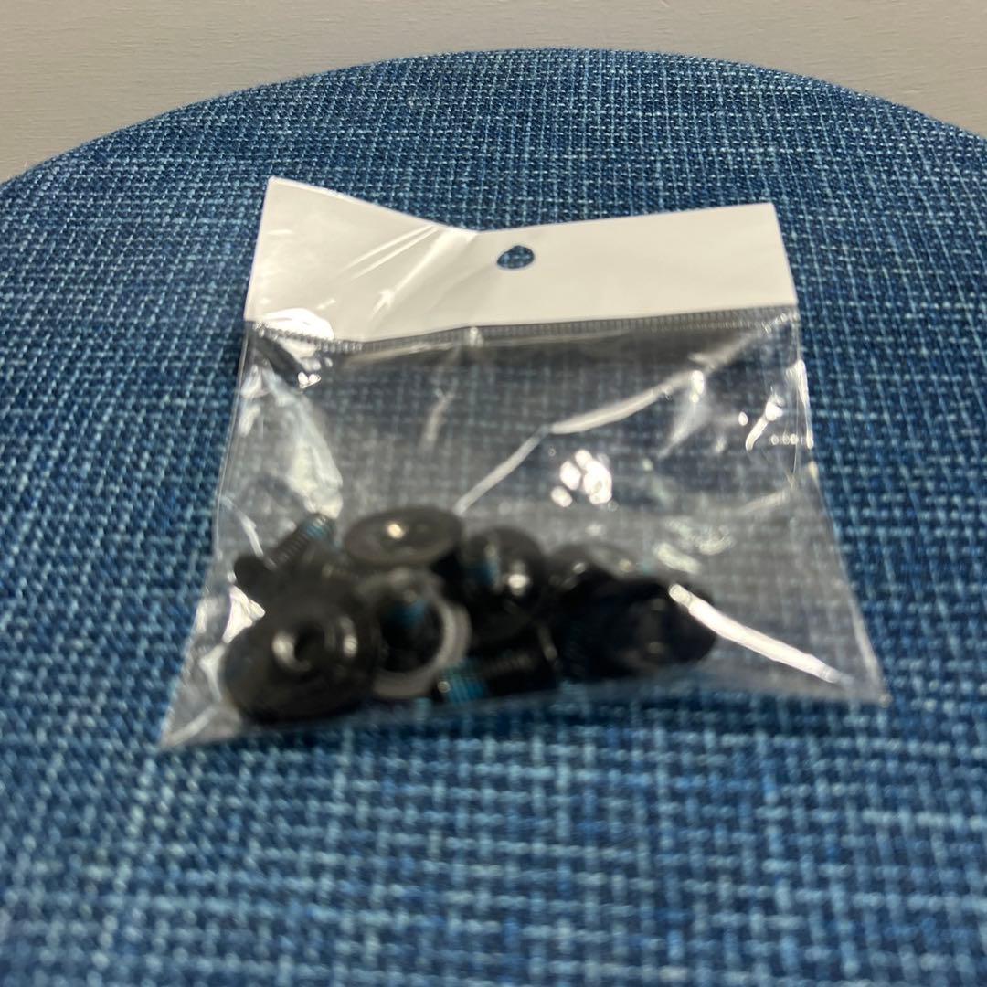 新品未使用FIX BINDING TRUCE Mサイズ