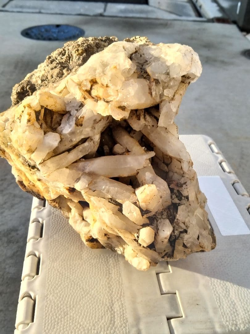 長野県　天然水晶　栗生水晶山産　骸晶水晶　水晶　原石　2.8キロ　大サイ