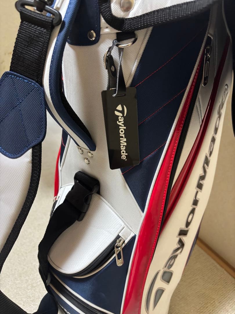 TaylorMade ゴルフ　キャディバッグ ホワイト/レッド