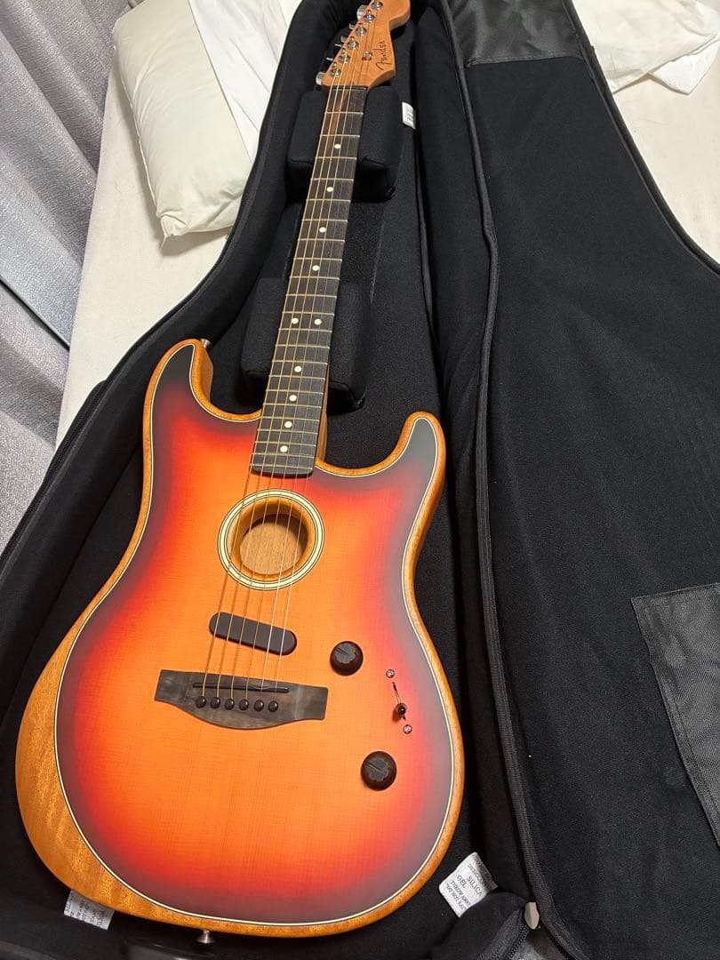 Fender American Acoustasonic ストラト