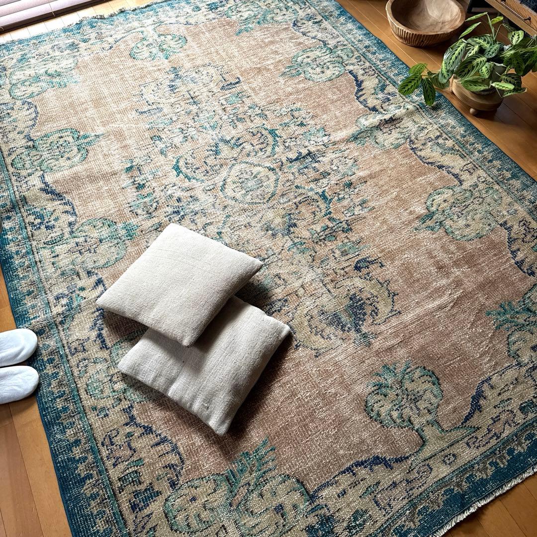 大判172×235淡いブラウンベージュ×ブルー　擦れトルコヴィンテージラグ