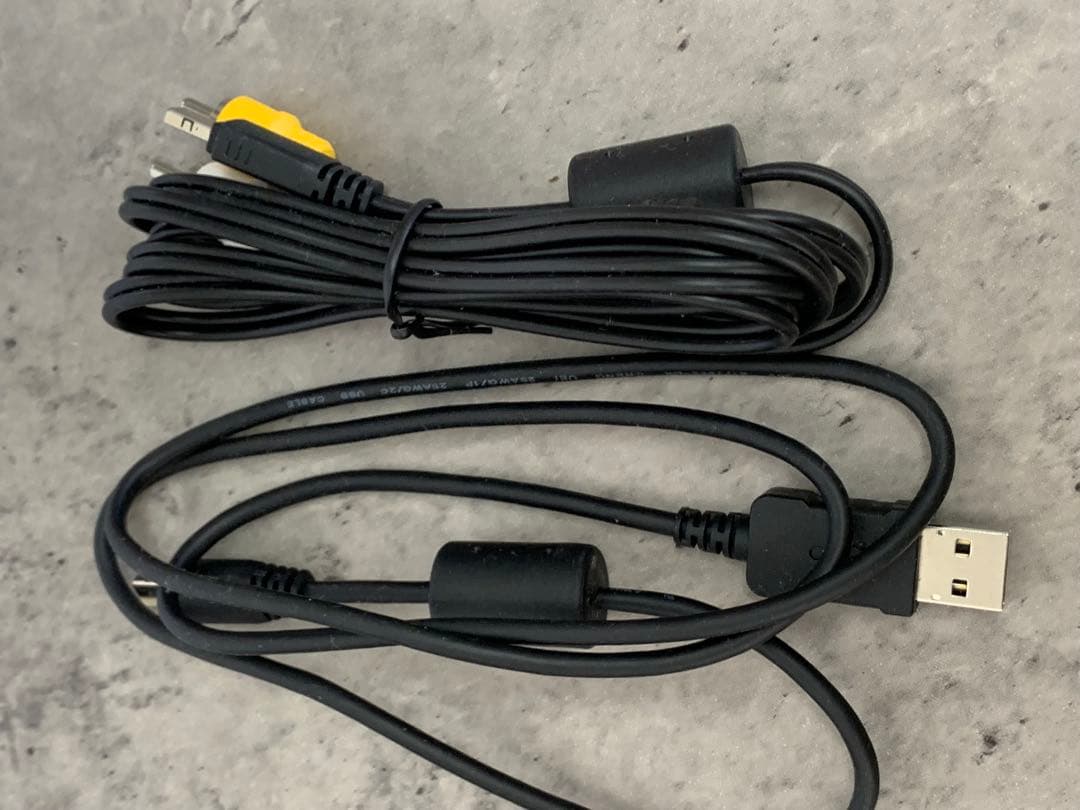 # CASIO EXILIM 14.1 EX-Z2300 デジタルカメラ カシオ