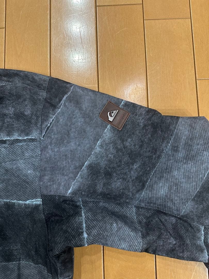 Quiksilver(クイックシルバー)スノーボードウェア　Ｌサイズ