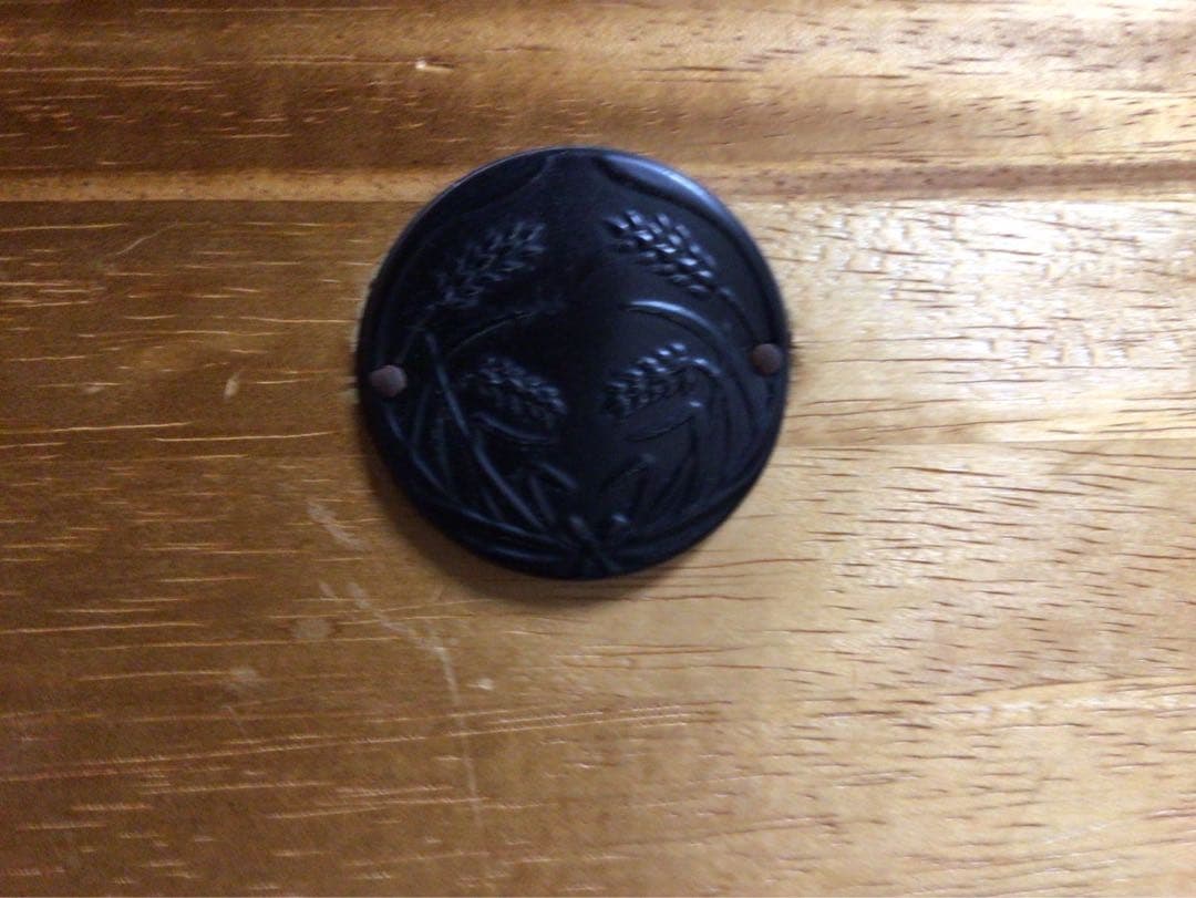 桐タンス 稲穂プレート 和タンス 古家具 三段チェスト 引き出し