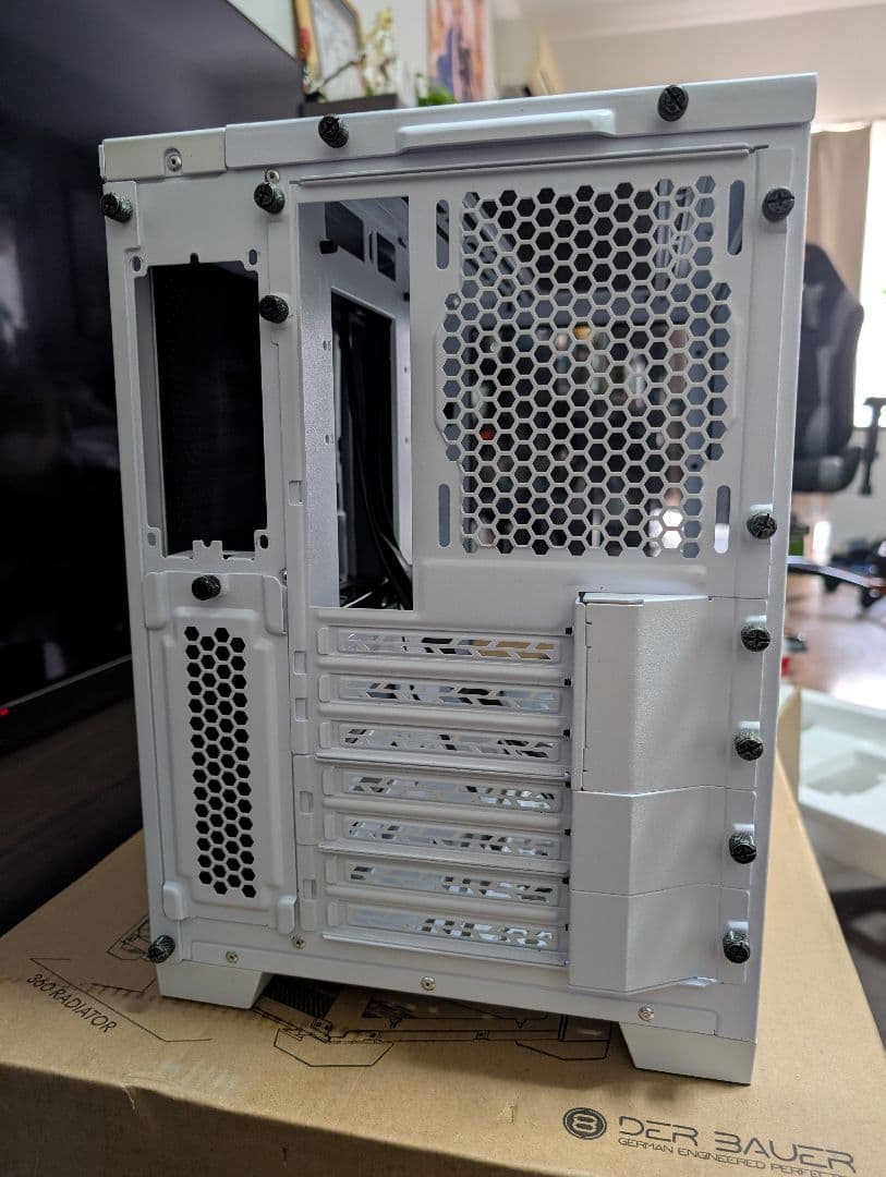 PCケース(自作PC用) Lian Li O11 Dynamic Mini White