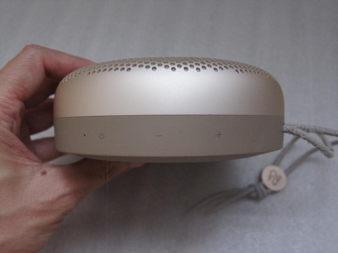 Bang&Olufsen Beosound A1 ワイヤレススピーカーb&O