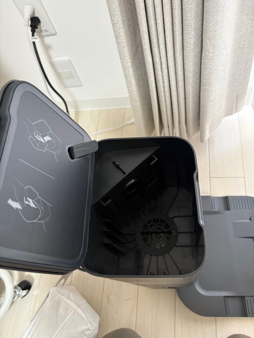 iRobot Roomba i7+ 自動ゴミ収集機能付き i755060