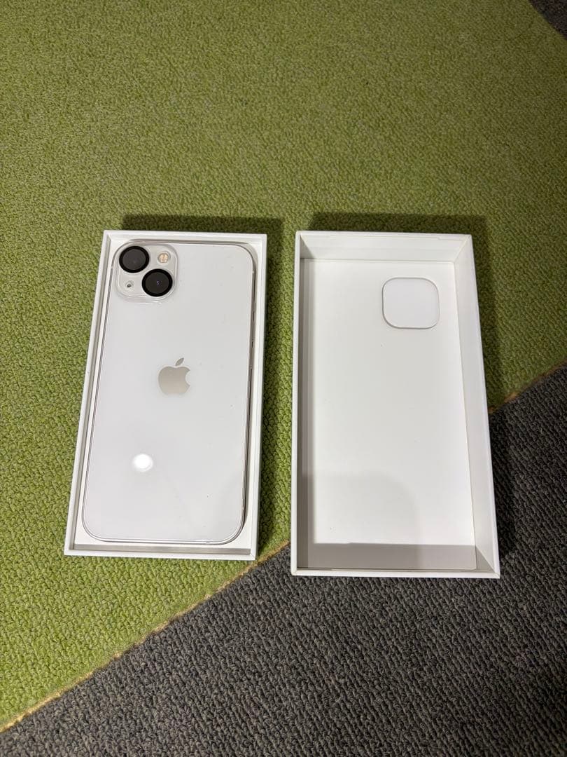 Apple iPhone 13 258GB本体　美品