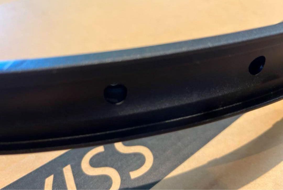 ★SALE★ DT SWISS FR560 1本