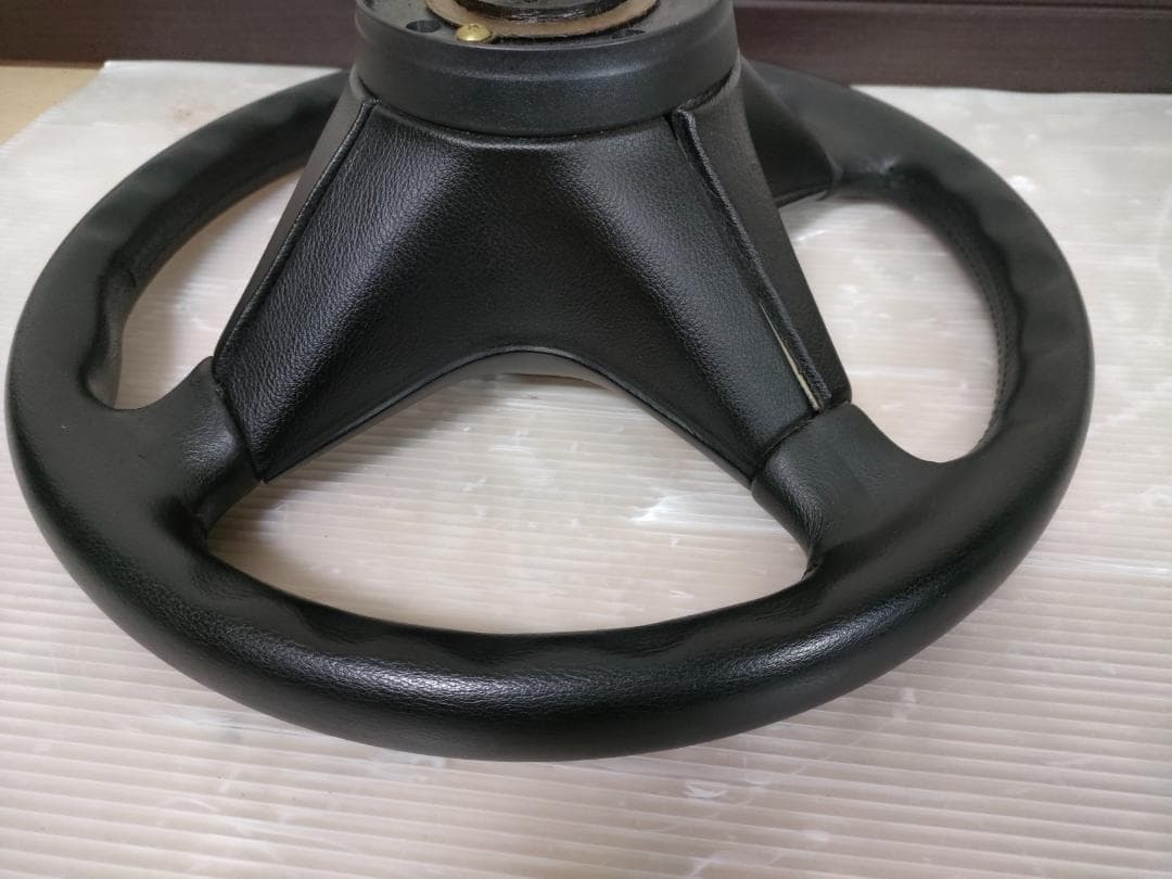 美品 モモステアリング/MOMO 36cm/36φ ホーン付き