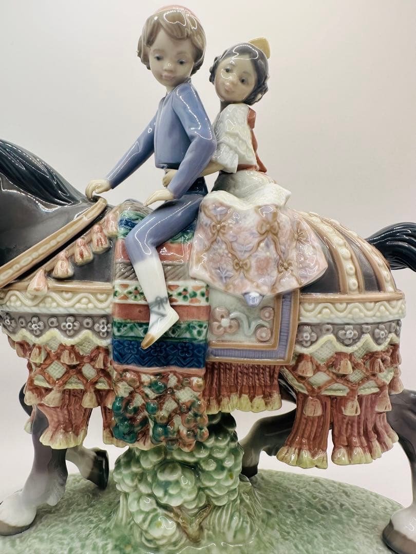 【廃版】LLADR リヤドロ 少年少女の行進 フィギュリン 希少