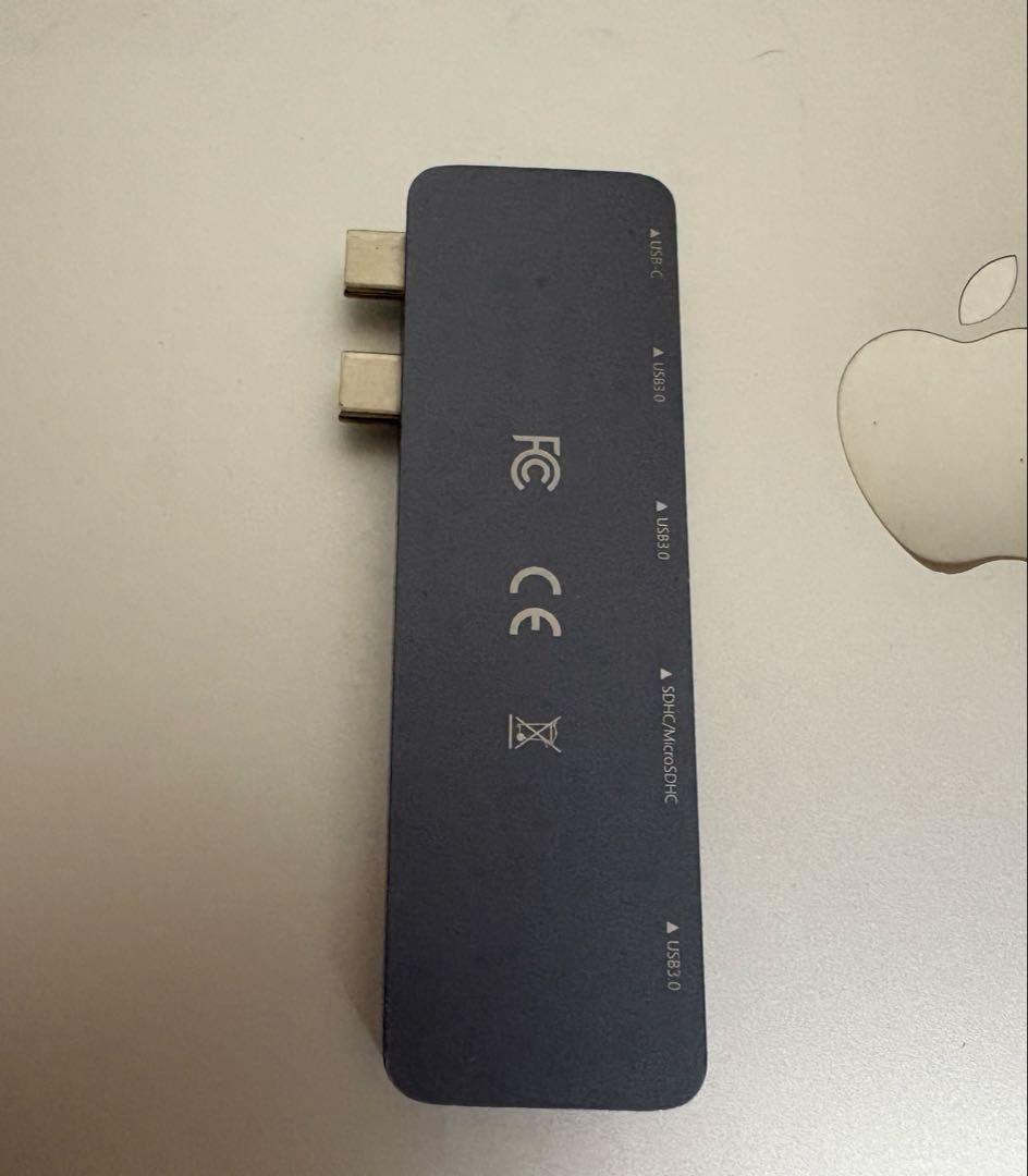 MacBook Air 2018【MacBook用USBハブ付き⭐︎】