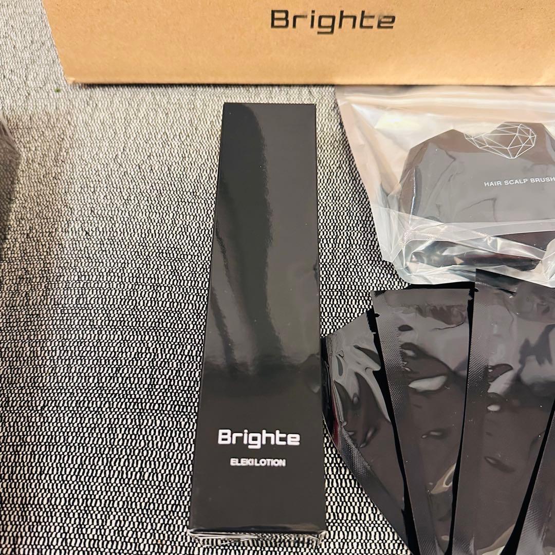 新品未開封❣️即日発送❣️Brighte ELEKI LIFT 美顔器　豪華セット