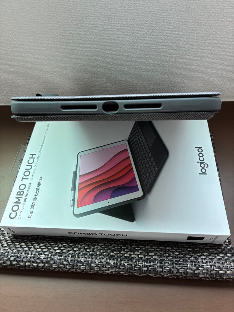 LOGICOOL COMBO TOUCH iPadキーボード付きカバー　美品