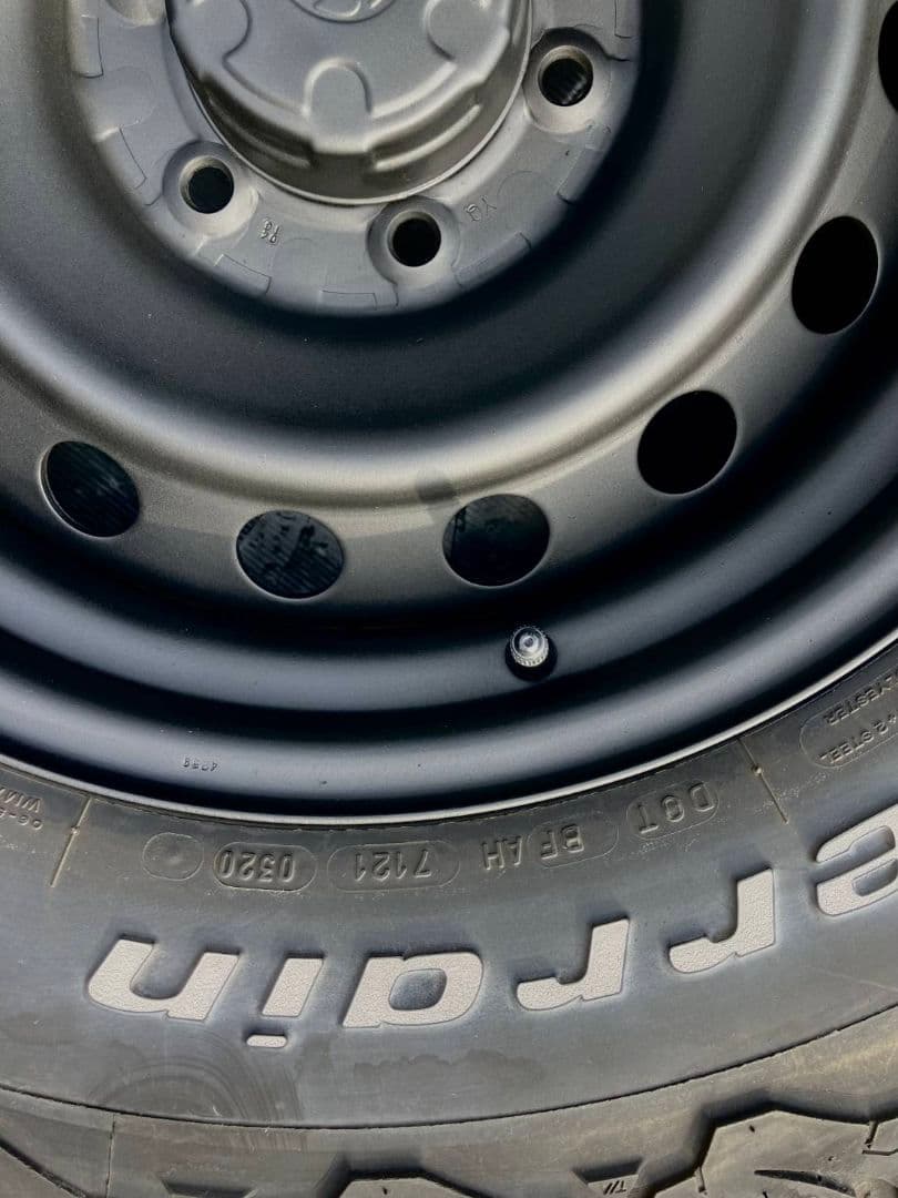 FJクルーザー 純正スチールホイールBFGoodrich All-Terrain