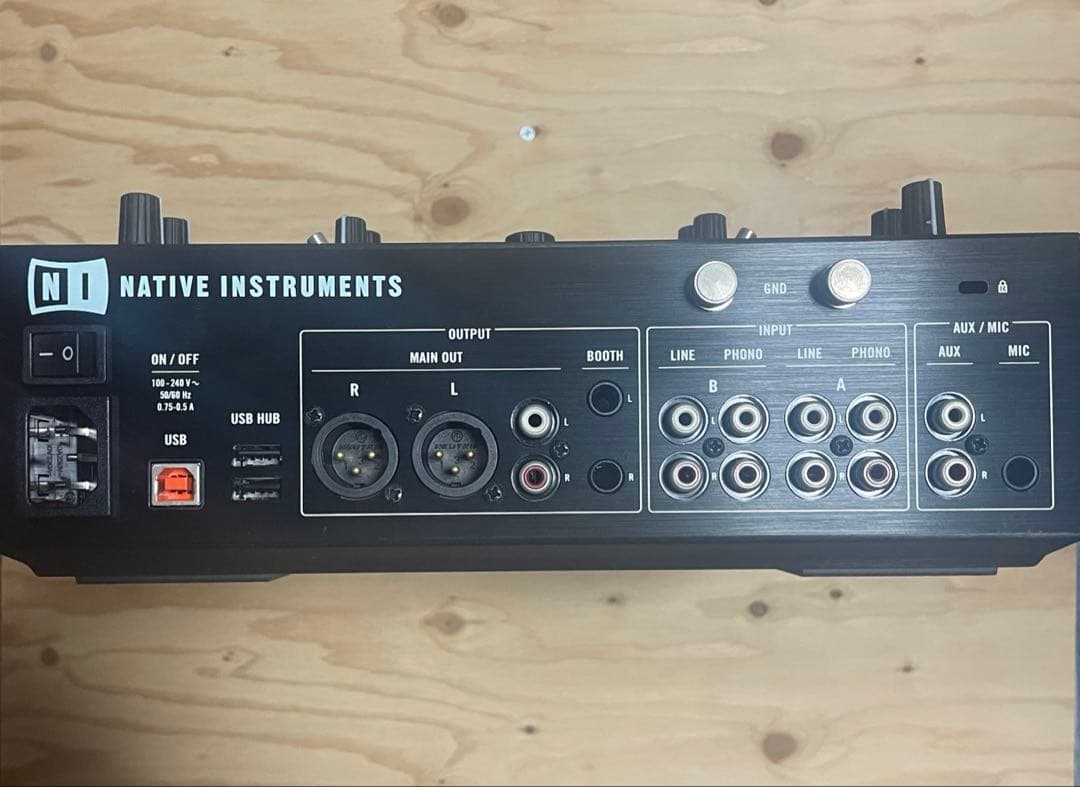 C*m様 レアTRAKTOR KONTROL Z2 DJミキサー