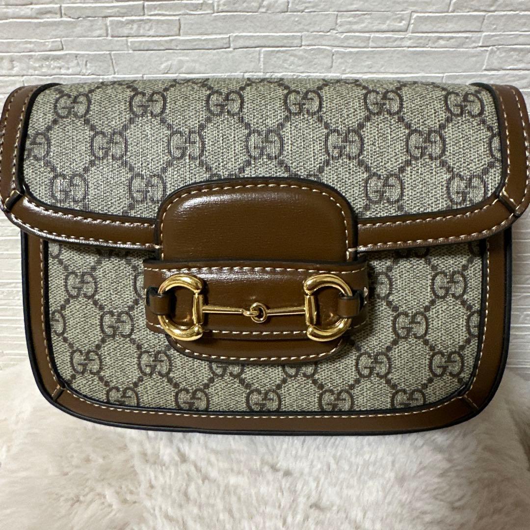 GUCCI GGキャンバス ショルダーバッグノベルティー
