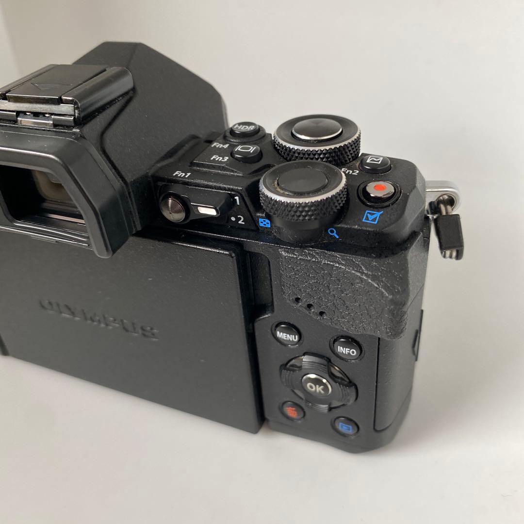 OLYMPUS OM-D　E-M5 Mark II　デジタル