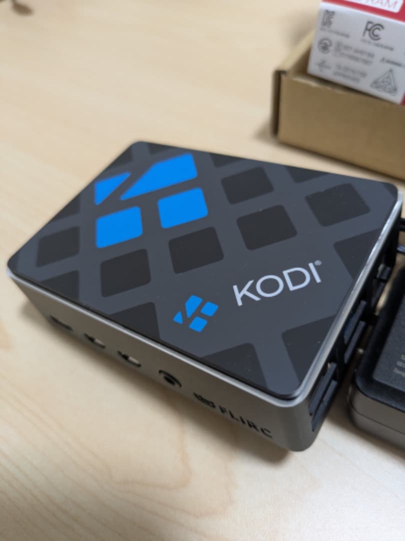 Raspberry Pi 4 Model B 4GB アルミケース＋未使用AC付